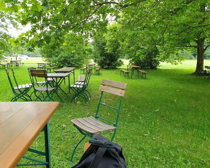 Hof-Biergarten Grenzebach